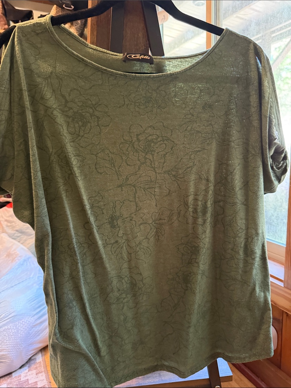 Caslon Olive Green Short Sleeve Floral-Print Tee